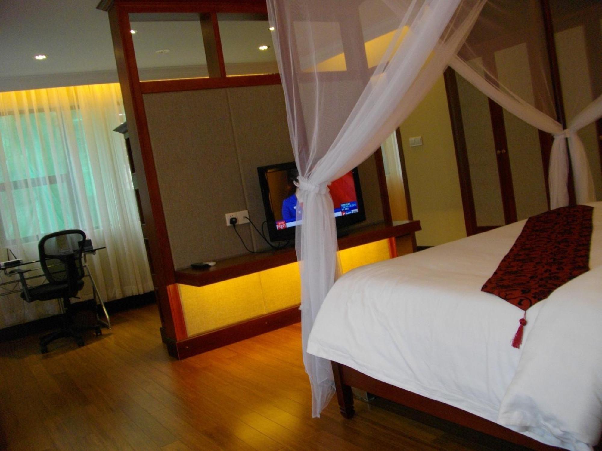 Lux Riverside Hotel & Apartment Пном Пен Стая снимка